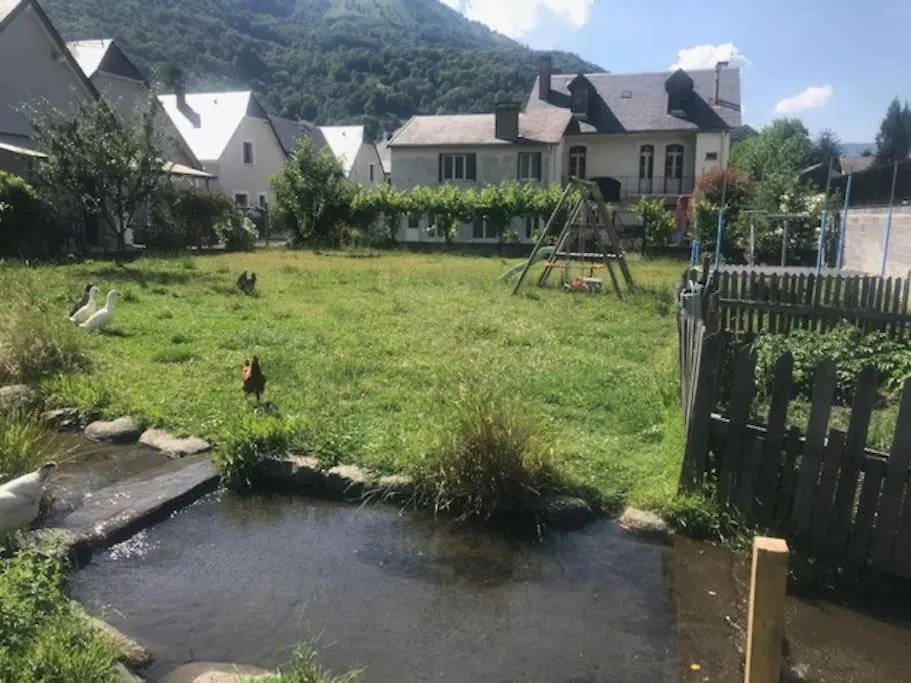 펜션 피에르피테-네스탈라 Maisonnette Avec Terrasse, Jardin Et Poele A Bois 빌라
